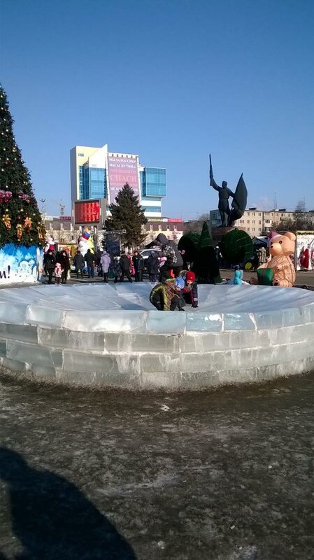 новогодняя площадь Уссурийска
